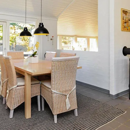 Holiday home Four-bedroom Holiday In Tranekaer 4 *