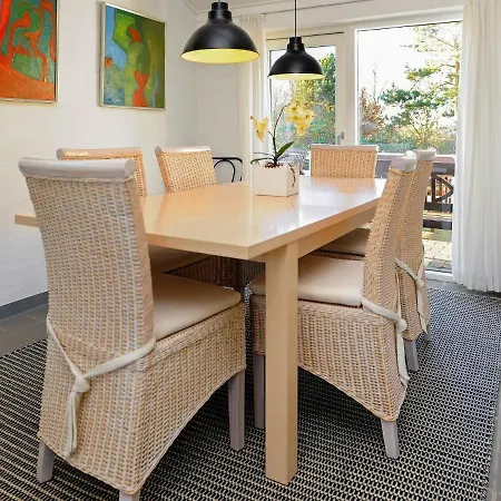 Four-bedroom Holiday In Tranekaer 4 Holiday home Skattebolle