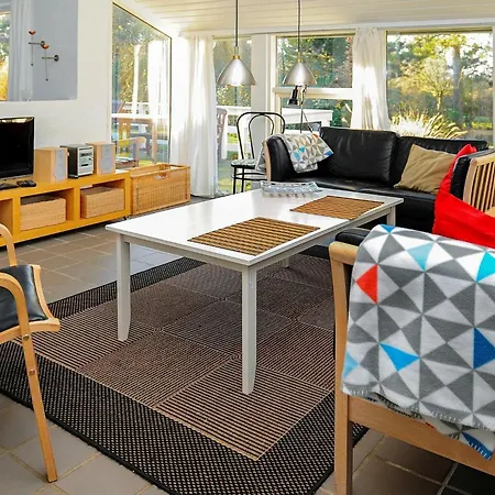 Holiday home Four-bedroom Holiday In Tranekaer 4 *
