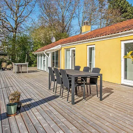 Holiday home Four-bedroom Holiday In Tranekaer 4 *